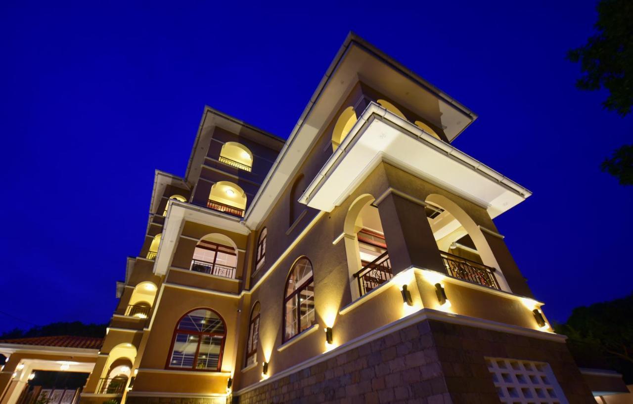 Casa Solada Hotel Kampala Ngoại thất bức ảnh