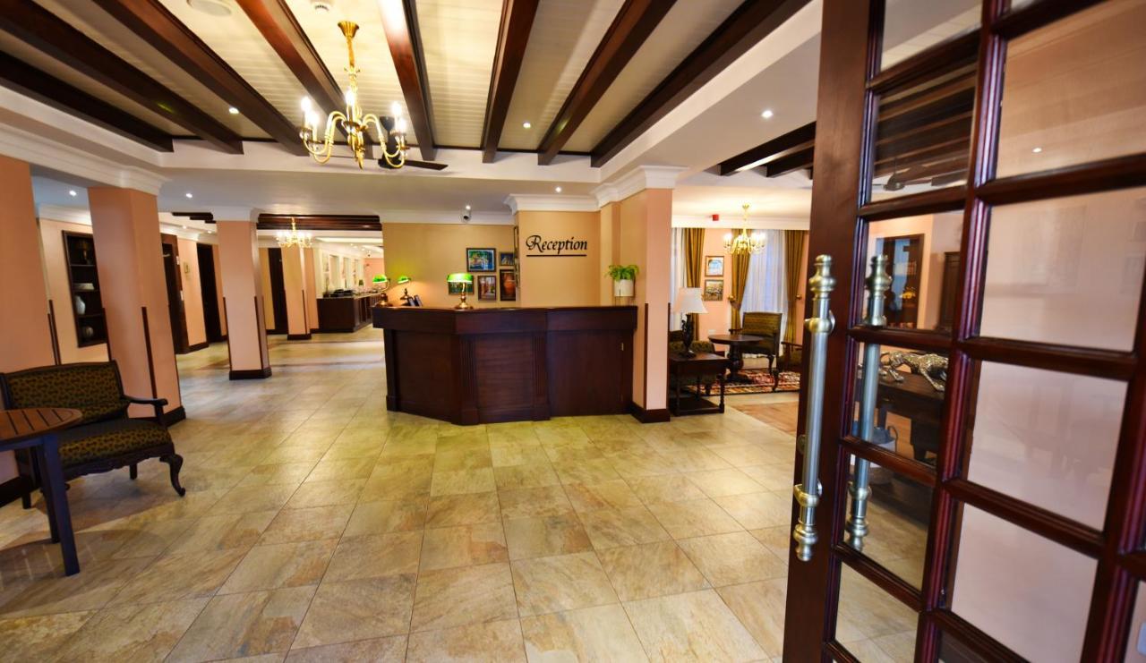 Casa Solada Hotel Kampala Ngoại thất bức ảnh