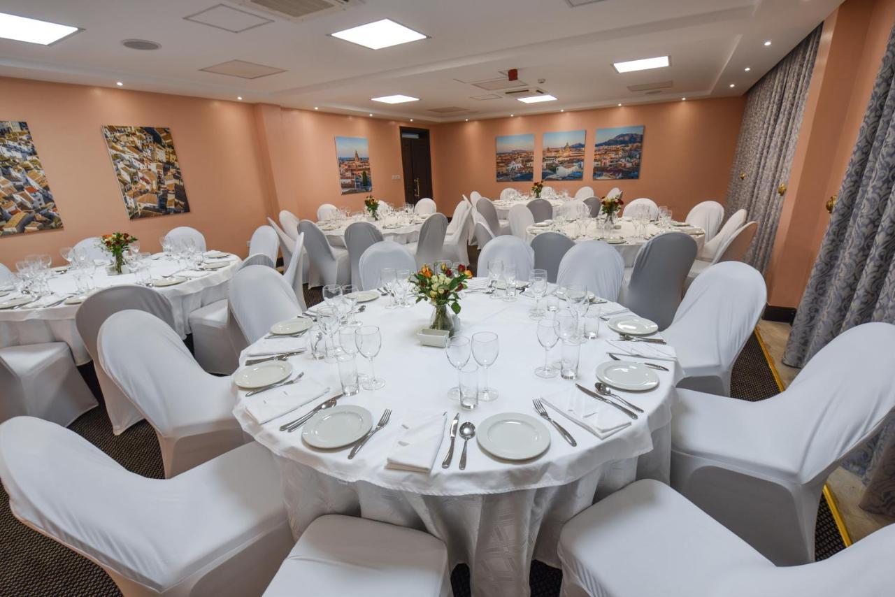 Casa Solada Hotel Kampala Ngoại thất bức ảnh