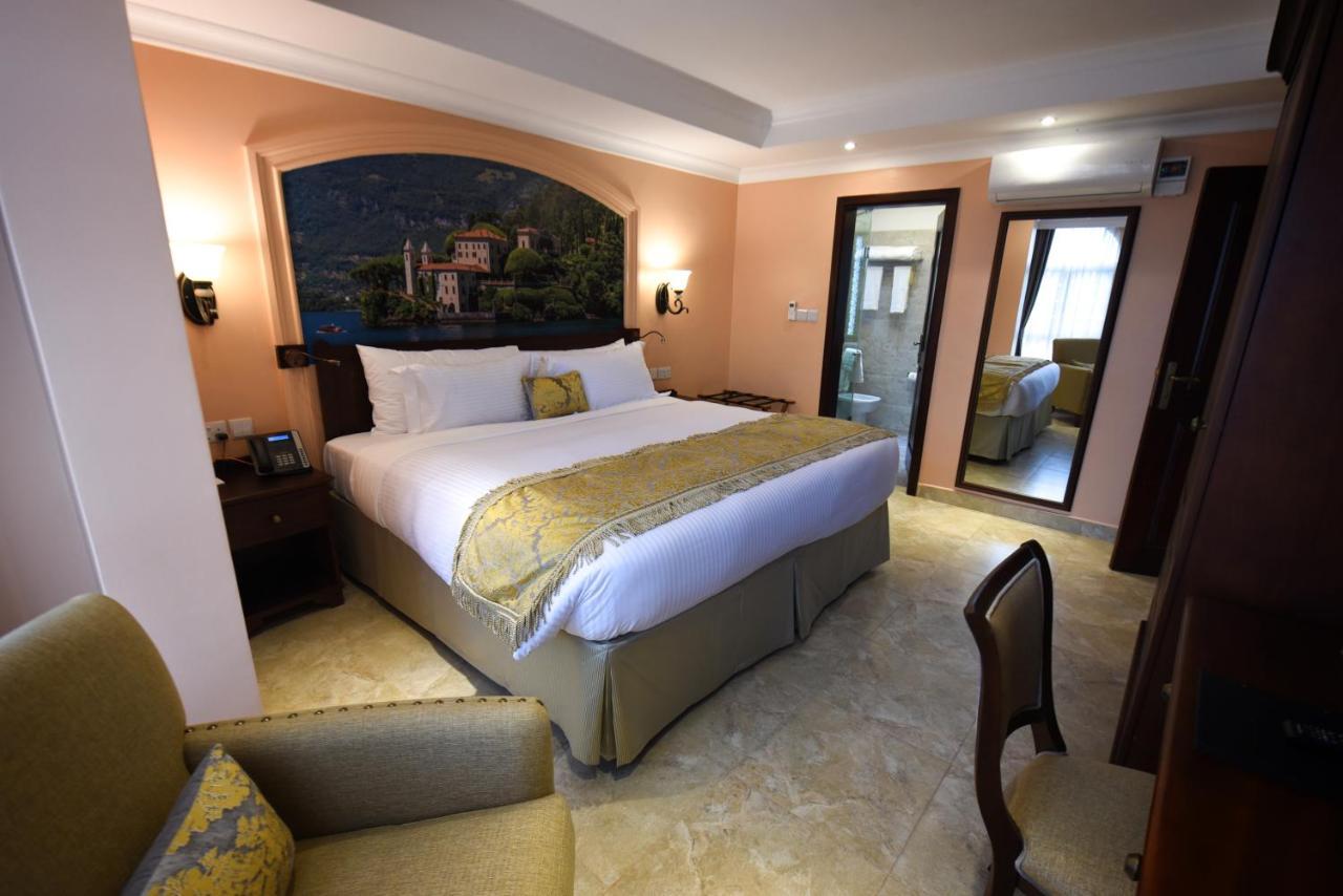 Casa Solada Hotel Kampala Ngoại thất bức ảnh