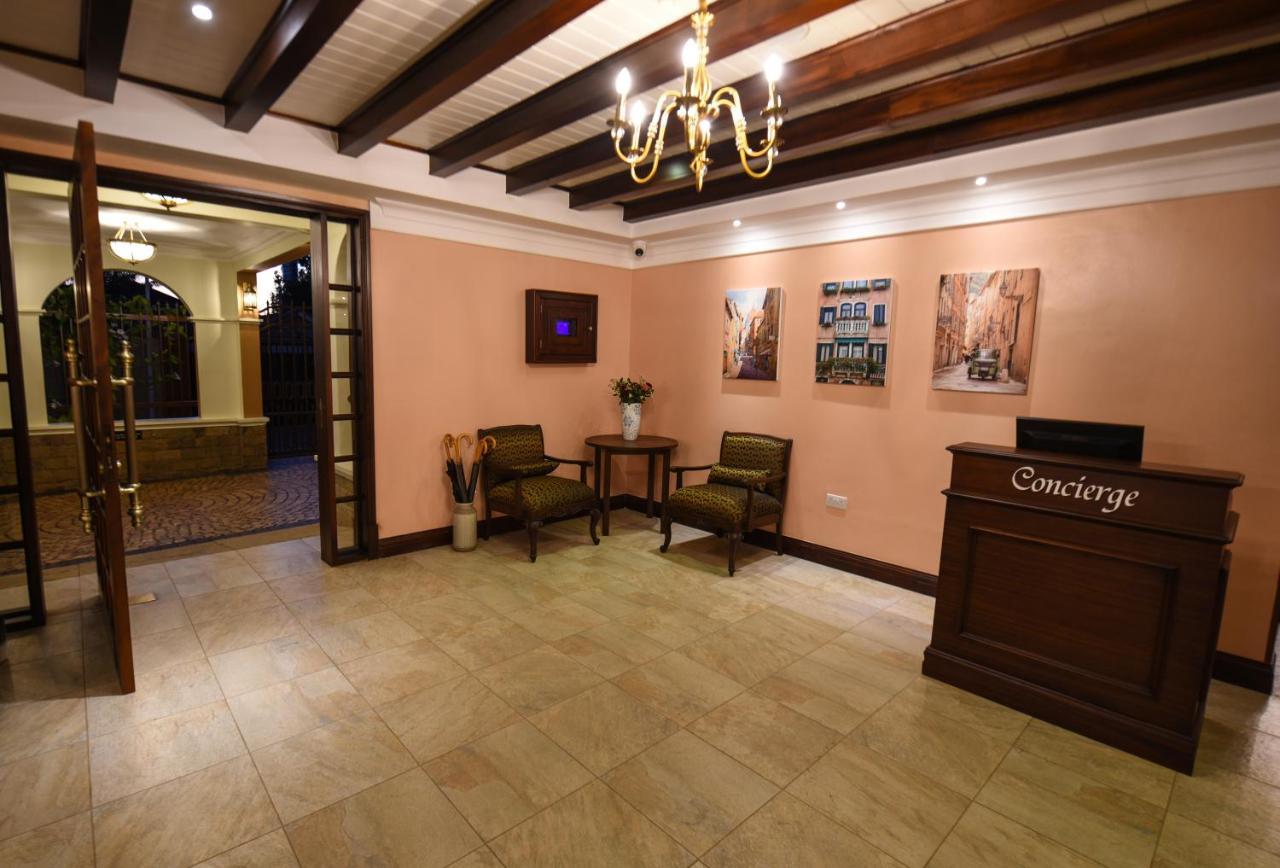 Casa Solada Hotel Kampala Ngoại thất bức ảnh