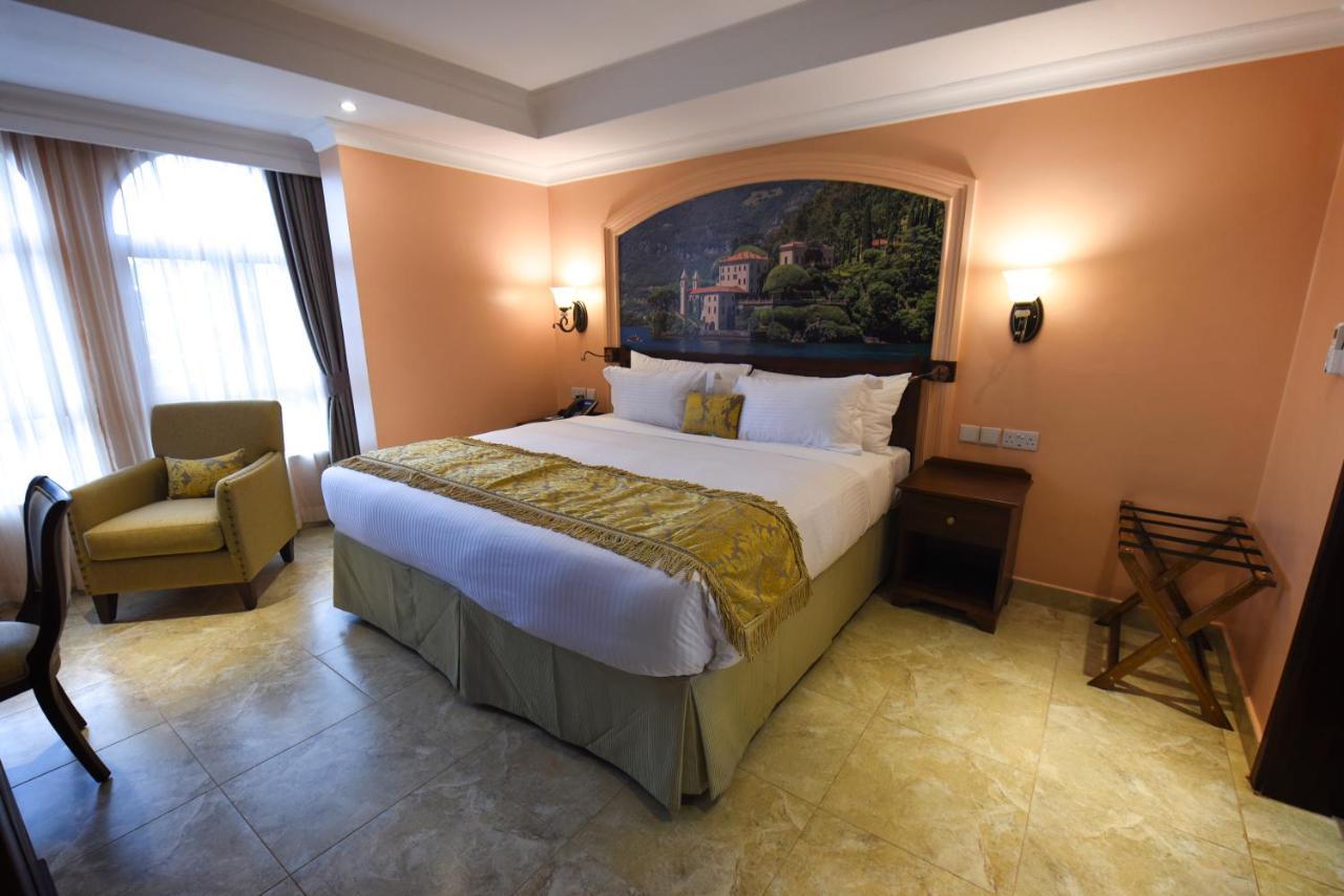 Casa Solada Hotel Kampala Ngoại thất bức ảnh